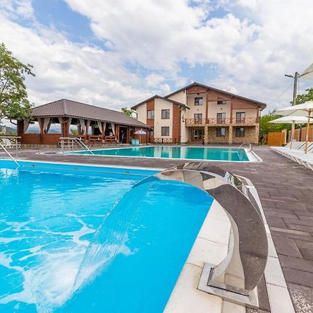 Sofion Hotel&Resort Aknaszlatina Kültér fotó