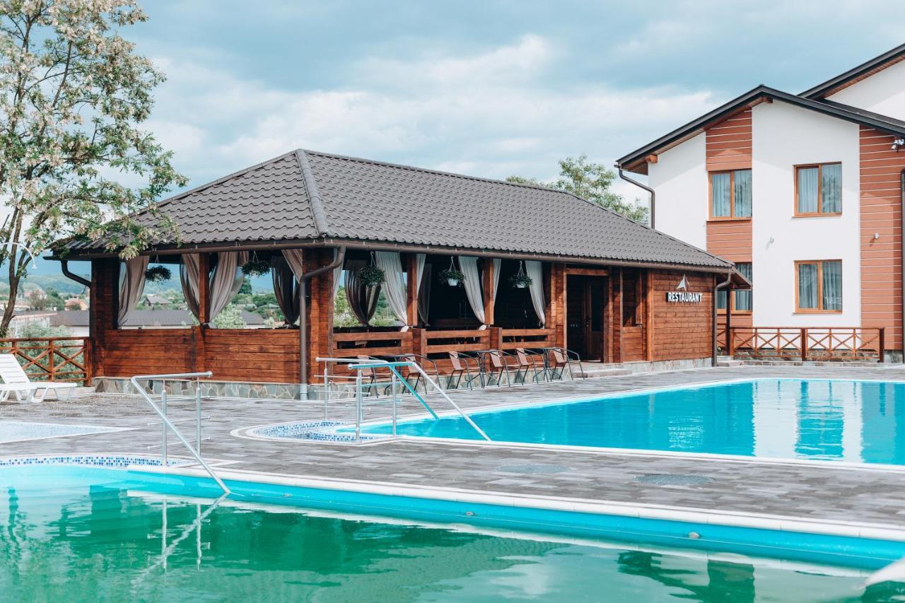 Sofion Hotel&Resort Aknaszlatina Kültér fotó