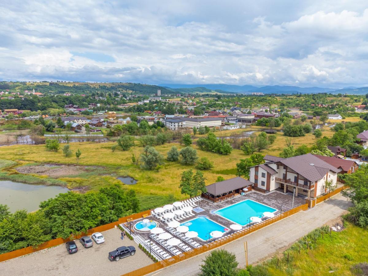 Sofion Hotel&Resort Aknaszlatina Kültér fotó