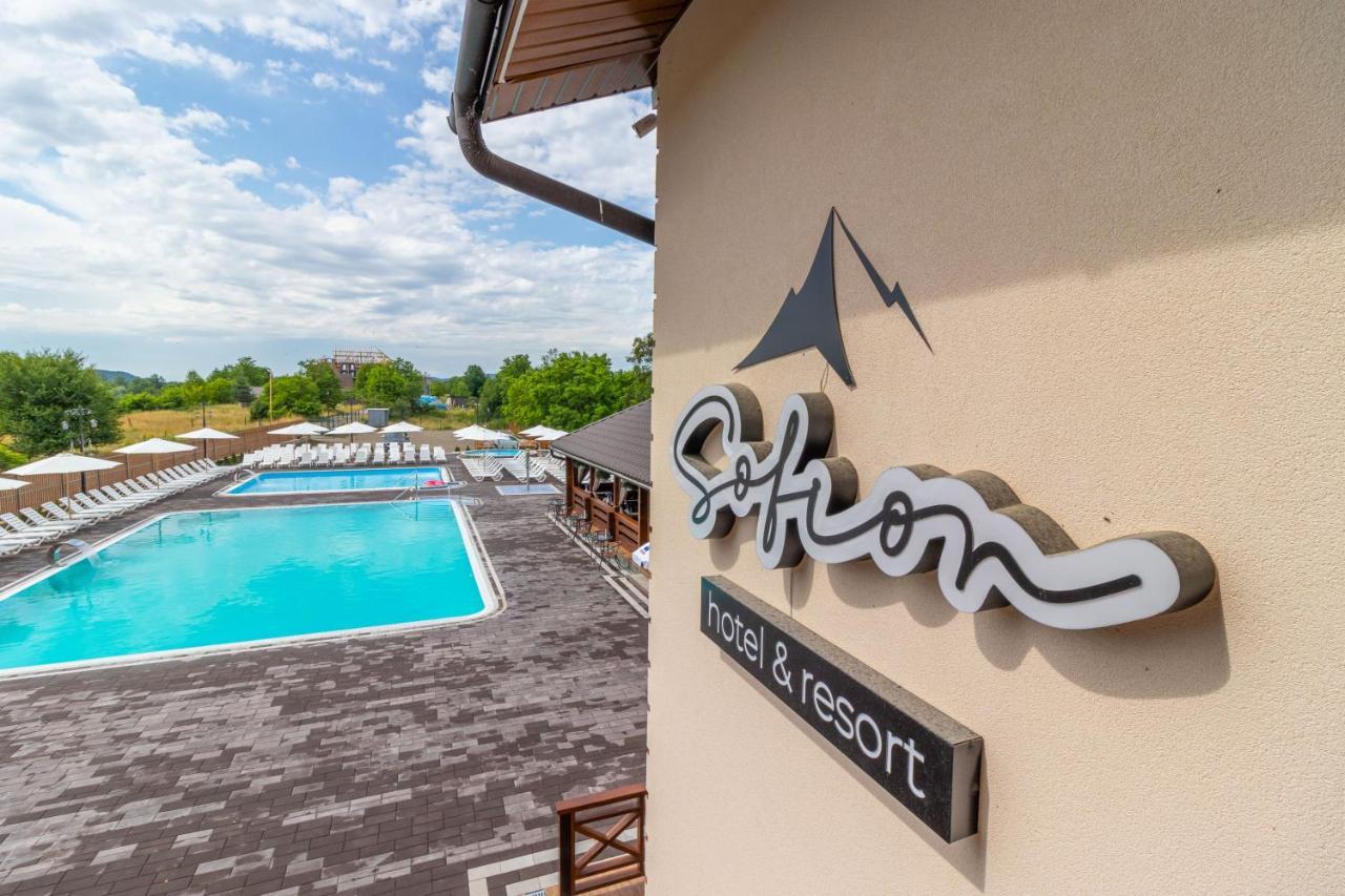 Sofion Hotel&Resort Aknaszlatina Kültér fotó