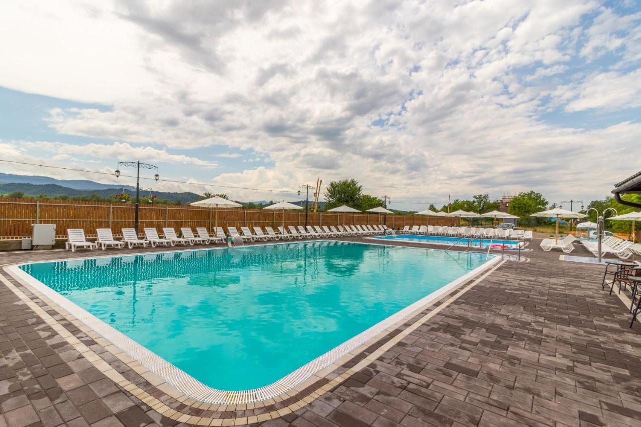 Sofion Hotel&Resort Aknaszlatina Kültér fotó