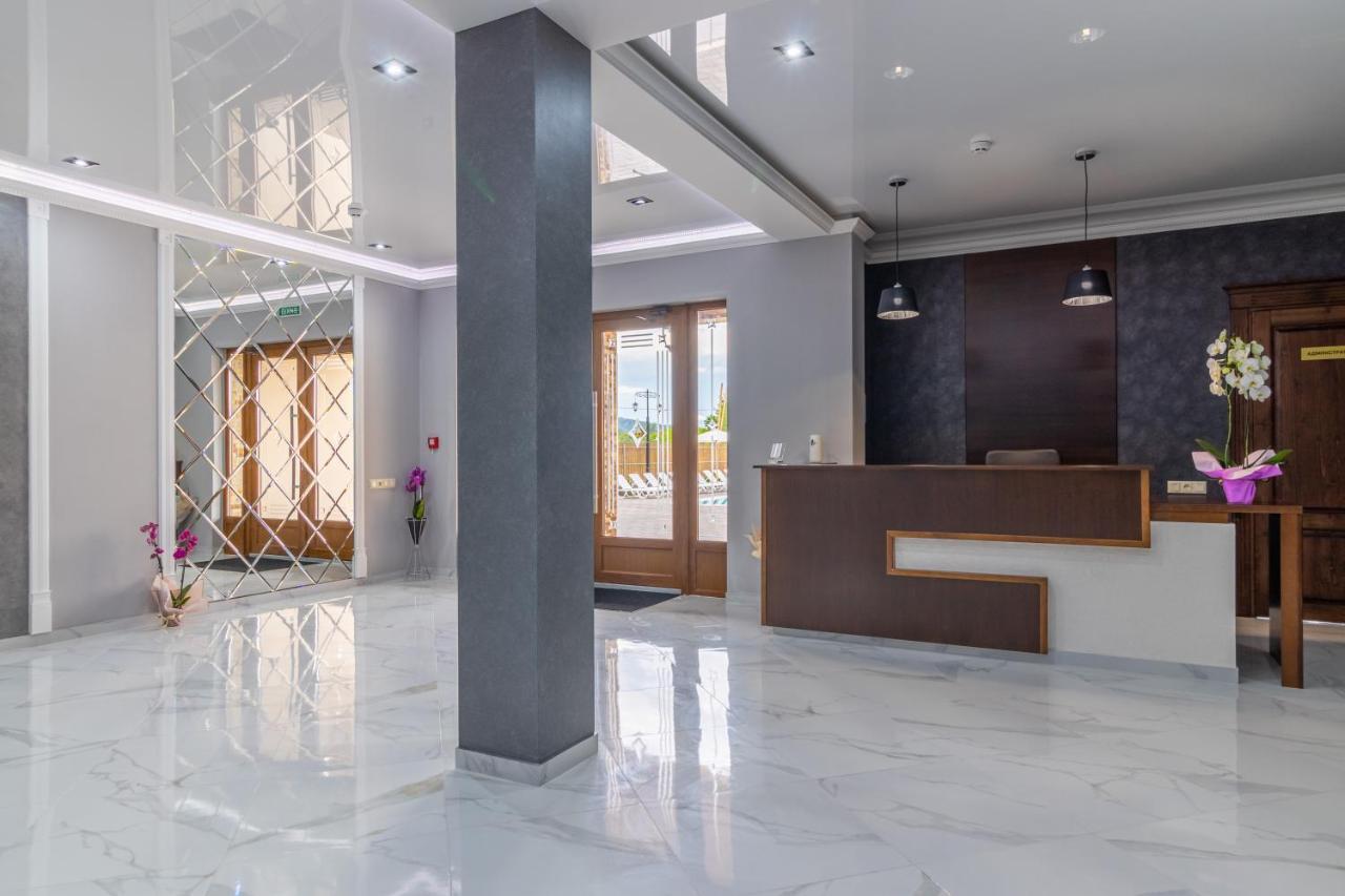 Sofion Hotel&Resort Aknaszlatina Kültér fotó